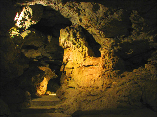 Подземные ходы в Красных пещерах