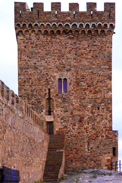 Генуезька (Судакська) фортеця. консульський замок
