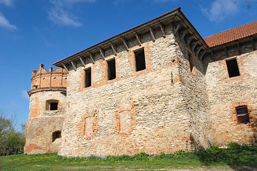 Стіна фортеці