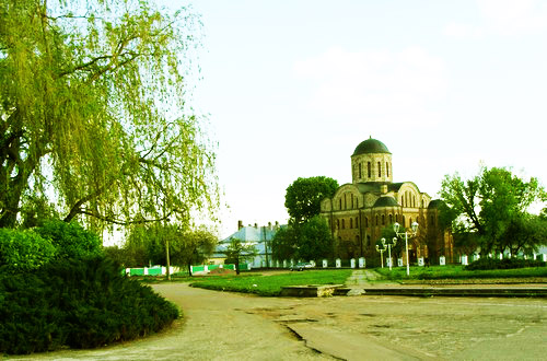 Св. Василій Великий. територія церкви