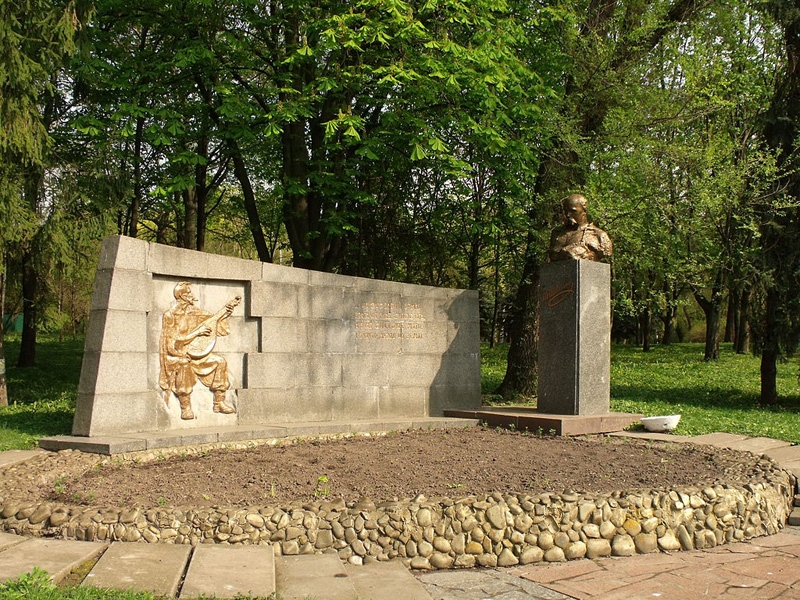 Пам’ятник Т. Шевченку