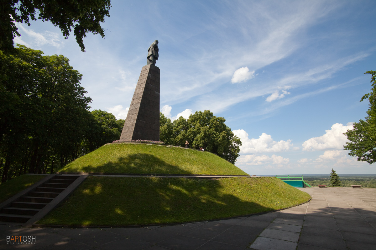 Пам'ятник Шевченку на Чернечій горі