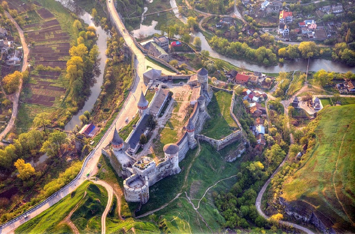 Кам'янець-Подільський замок з висоти пташиного польоту