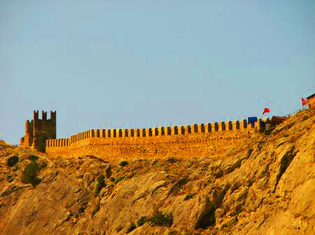 Генуезька (Судакська) фортеця. оборонна стіна