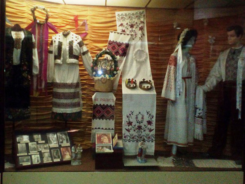 Колекція етнічного вбрання. Тернопільський обласний краєзнавчий музей