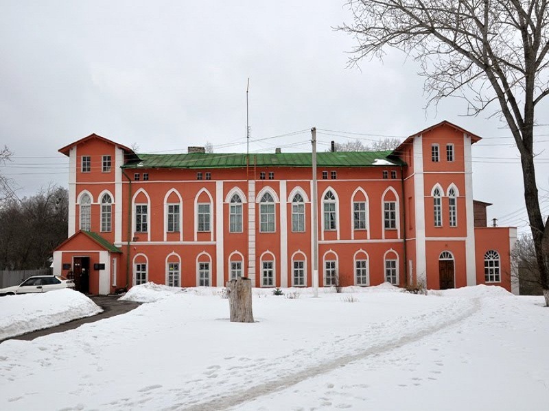 Музей расположен в бывшем поместье графа Подгоричани