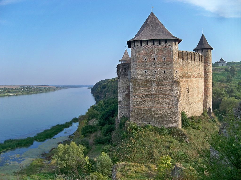 Хотинська фортеця з півночі. Автор: Neovitaha777, ліцензія CC BY-SA 4.0